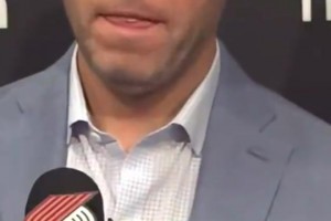 仅有十一场比赛就锁定了状元！欧文大学时期技术完成度有多高？